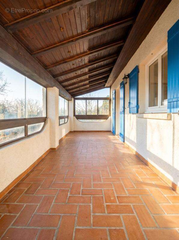 Maison à CAMARET-SUR-AIGUES