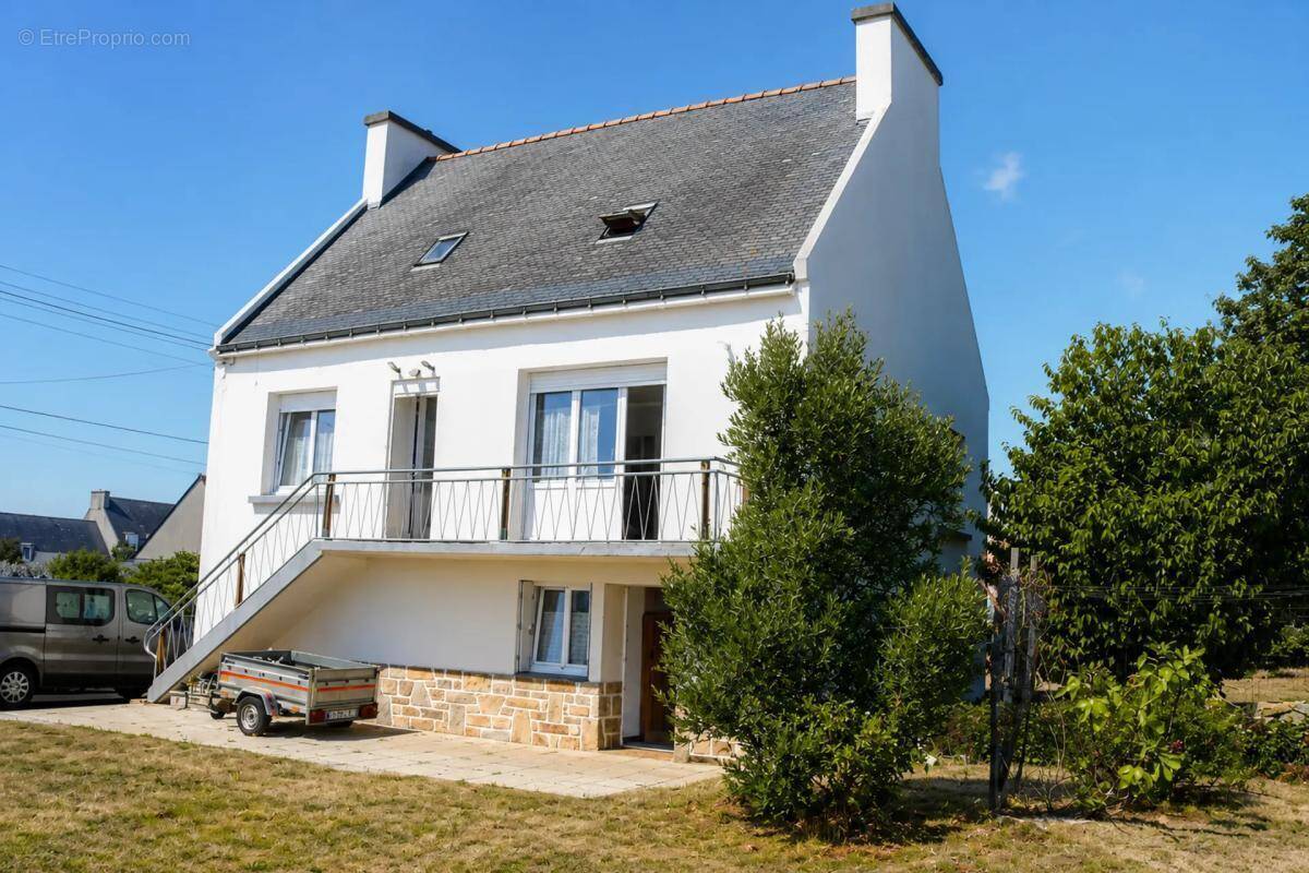 Maison à PLOUHINEC
