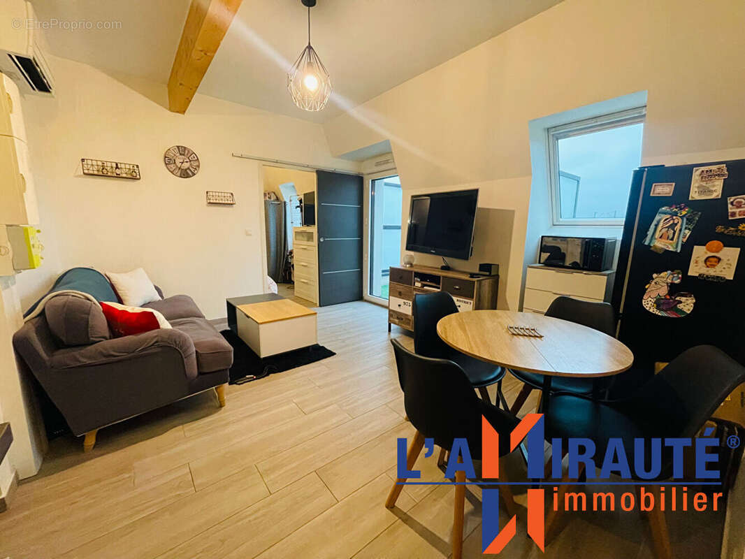 Appartement à SARTROUVILLE