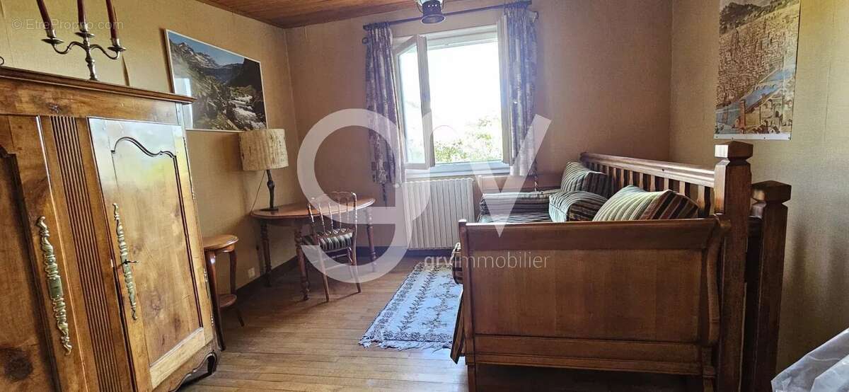 Maison à ARPAJON-SUR-CERE