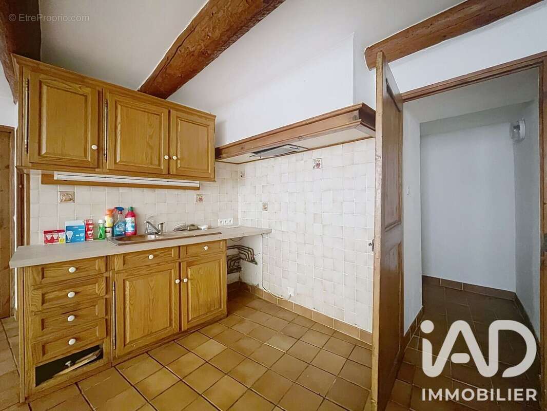 Maison 46 m² à Lambesc  - photo 2