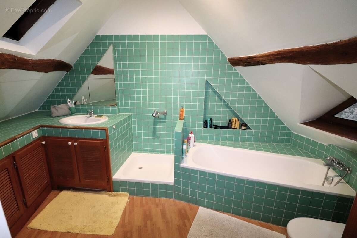 Maison à VERT-EN-DROUAIS