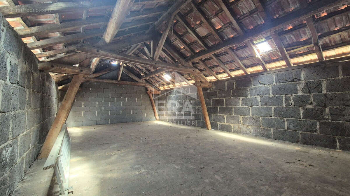 Autre à VIC-EN-BIGORRE