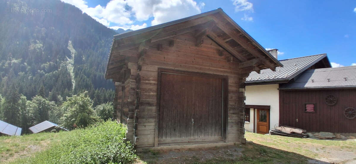 Ancienne ferme de caractère à rénover avec vue Mont-Blanc - Hauteluce - photo 9