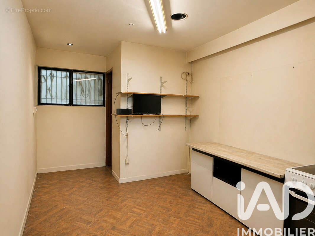 Photo 3 - Commerce à MONTEUX