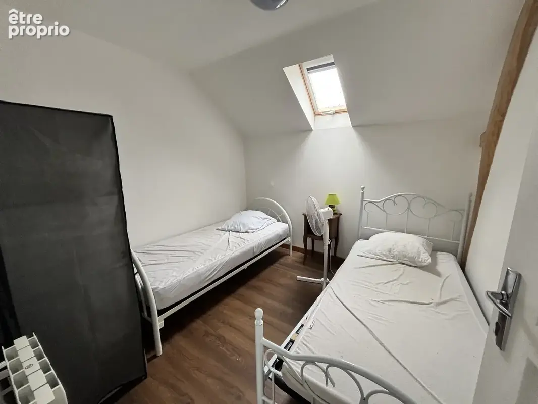 Ensemble immobilier composé de deux gîtes situés sur la commune de Savigny-en-Véron - photo 12