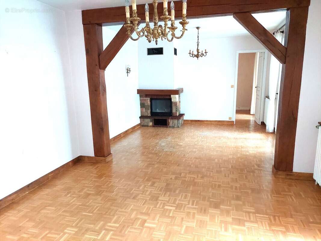 Maison à MARGNY-LES-COMPIEGNE