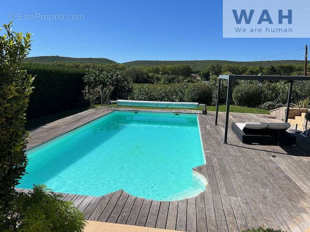 MAISON 5 PIECES 197m2 avec Garage et Piscine et 1500m2 de terrain Vue dégagée - 34160 MONTAUD - photo 2