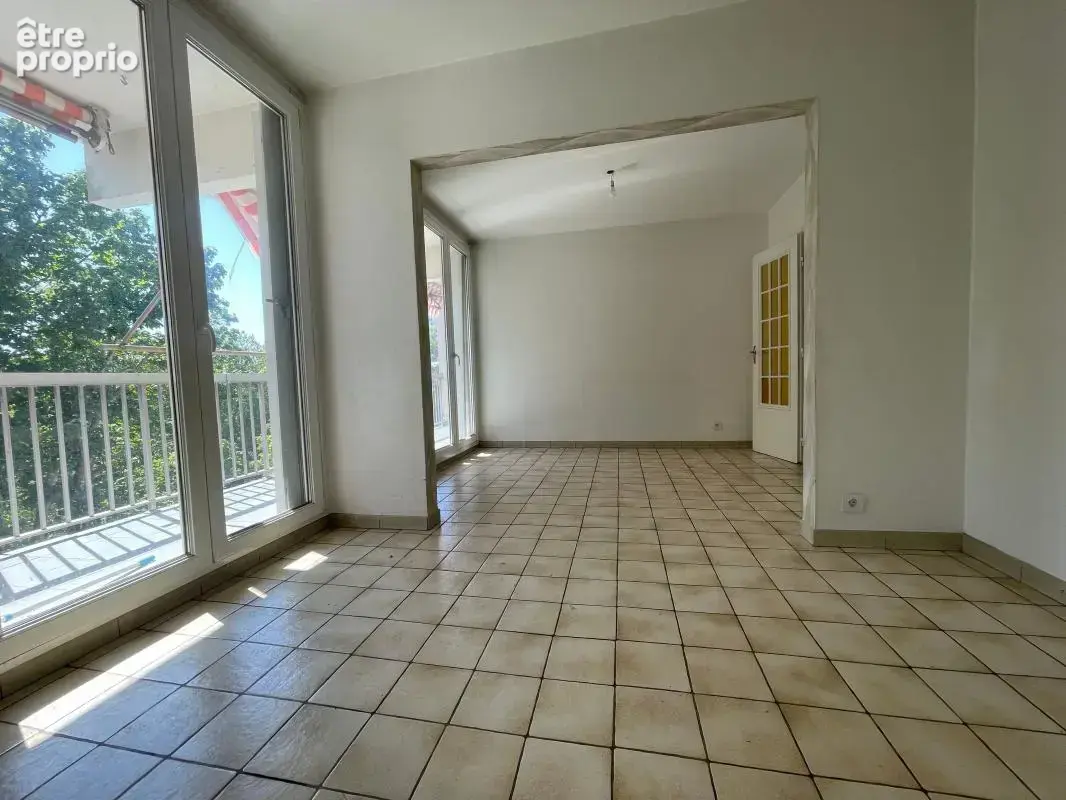 Vénissieux T5 à Vendre avec ORPI - photo 4