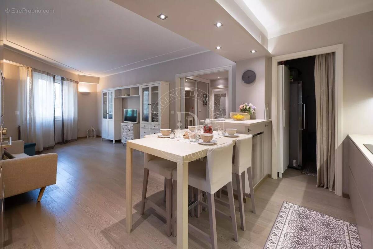 Appartement à BEAULIEU-SUR-MER