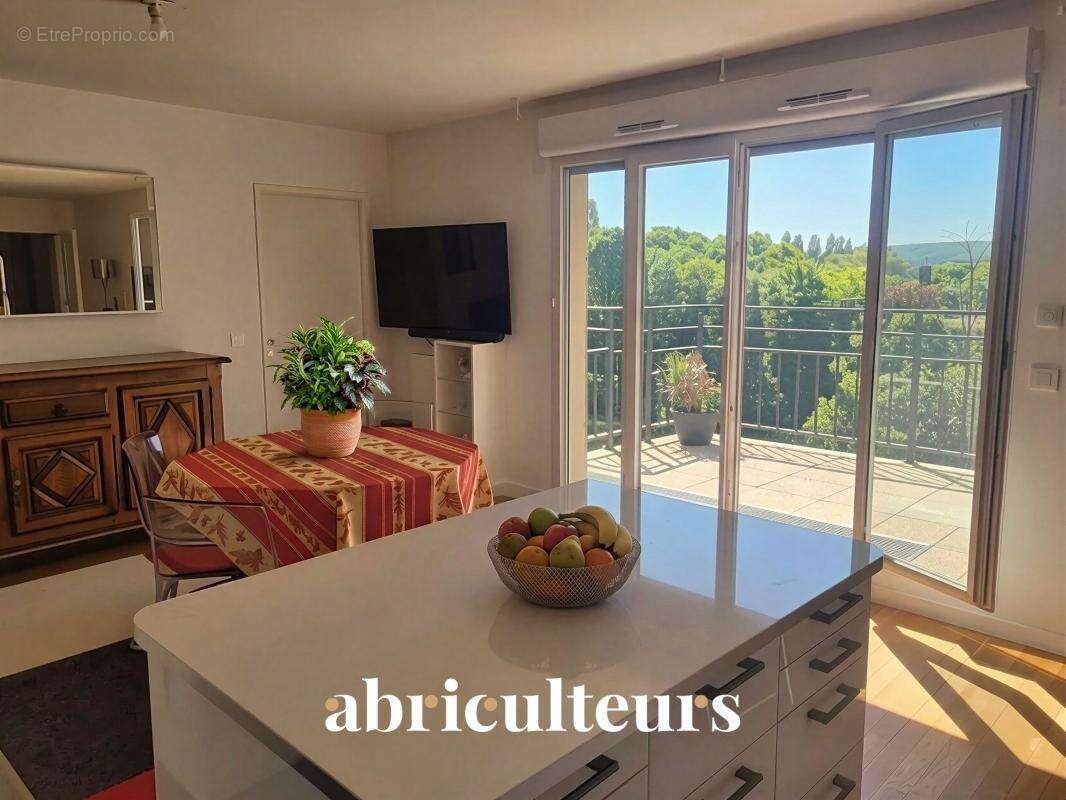 Appartement à VILLEPREUX