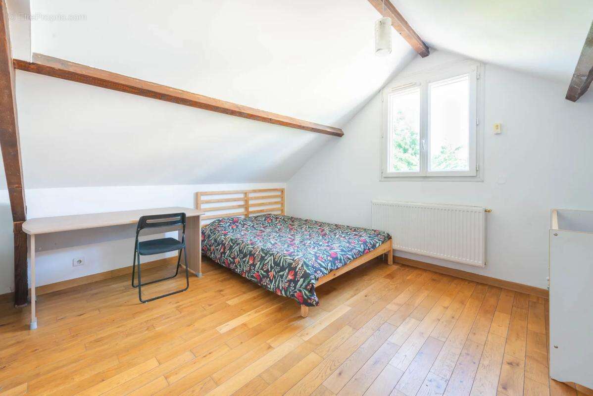 Maison de 4 pièces de 107 m² à Houilles - photo 3