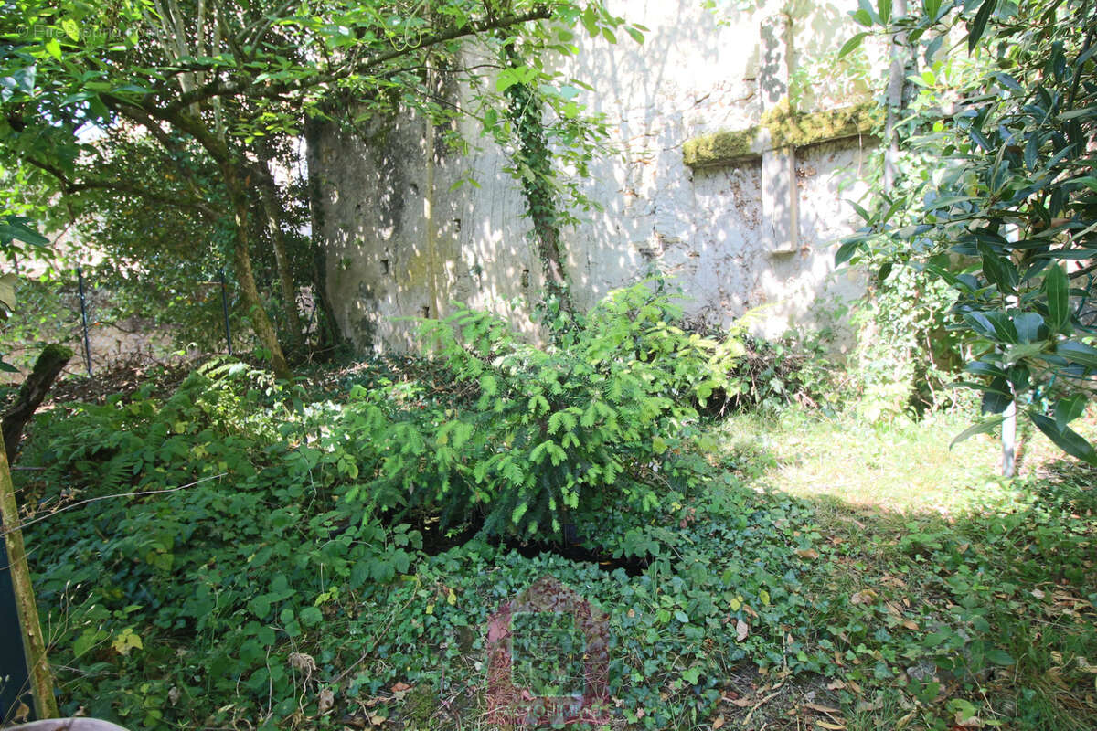 Rare!! En exclusivité   Au cœur de Puy-l'Évêque - photo 19