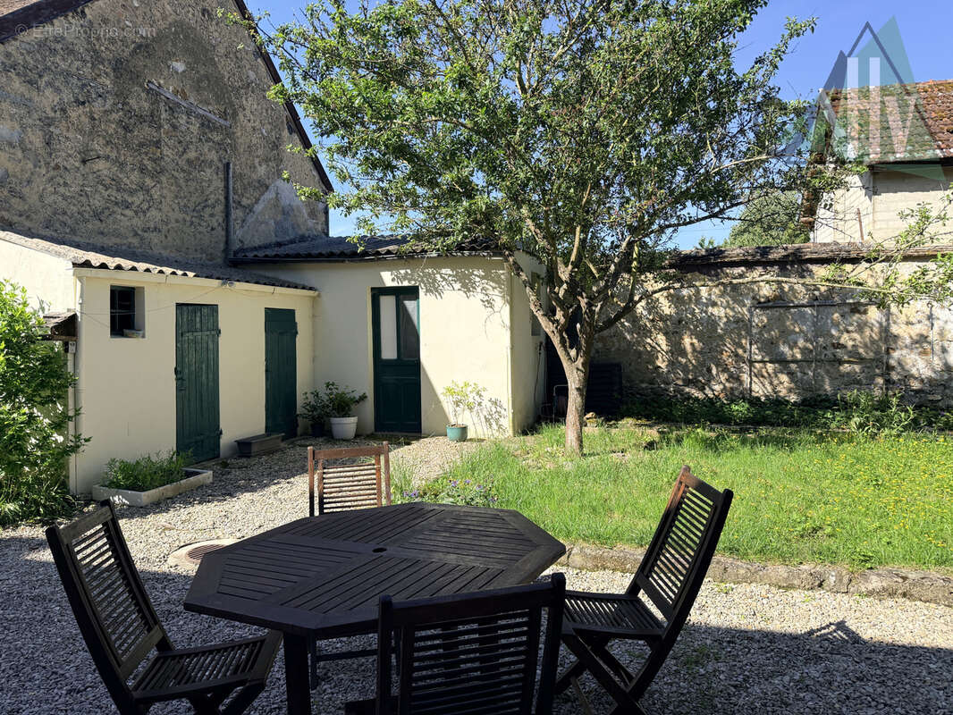 Maison à VILLENAUXE-LA-GRANDE