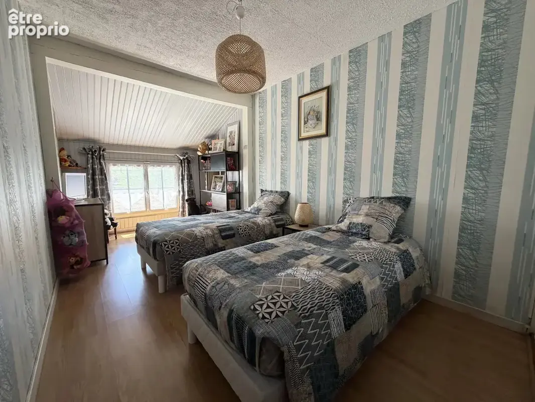 EXCLUSIVITÉ - Charbuy - Pavillon de plain-pied avec grand terrain - photo 6