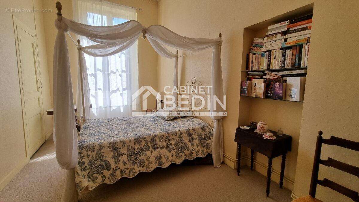 Maison à BLANQUEFORT