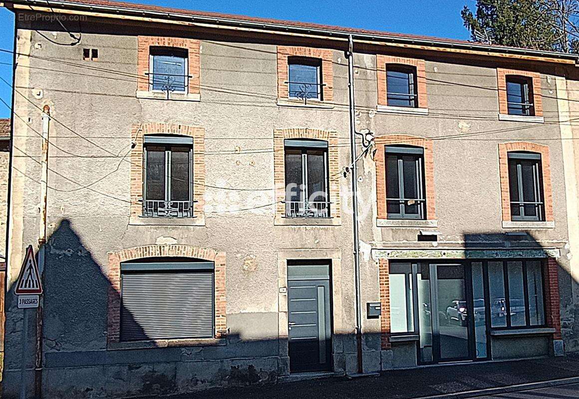 Appartement à CELLES-SUR-DUROLLE