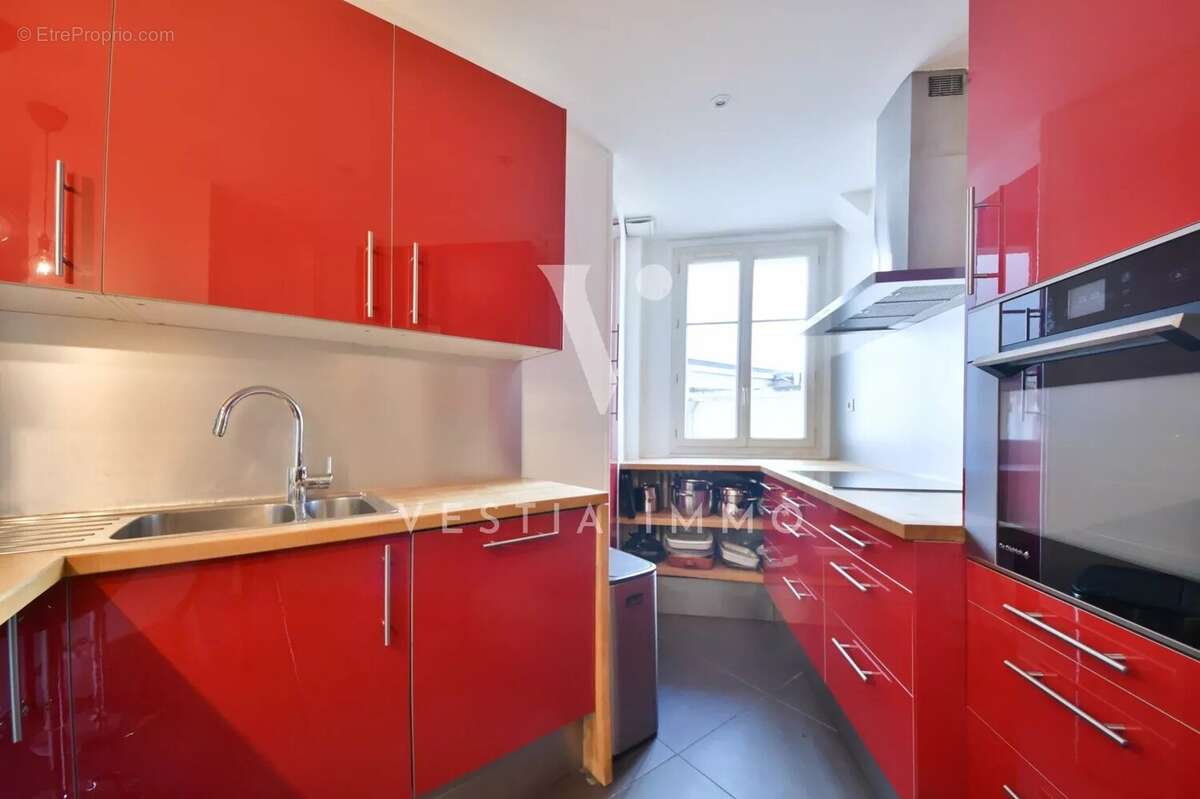 Appartement à LA GARENNE-COLOMBES