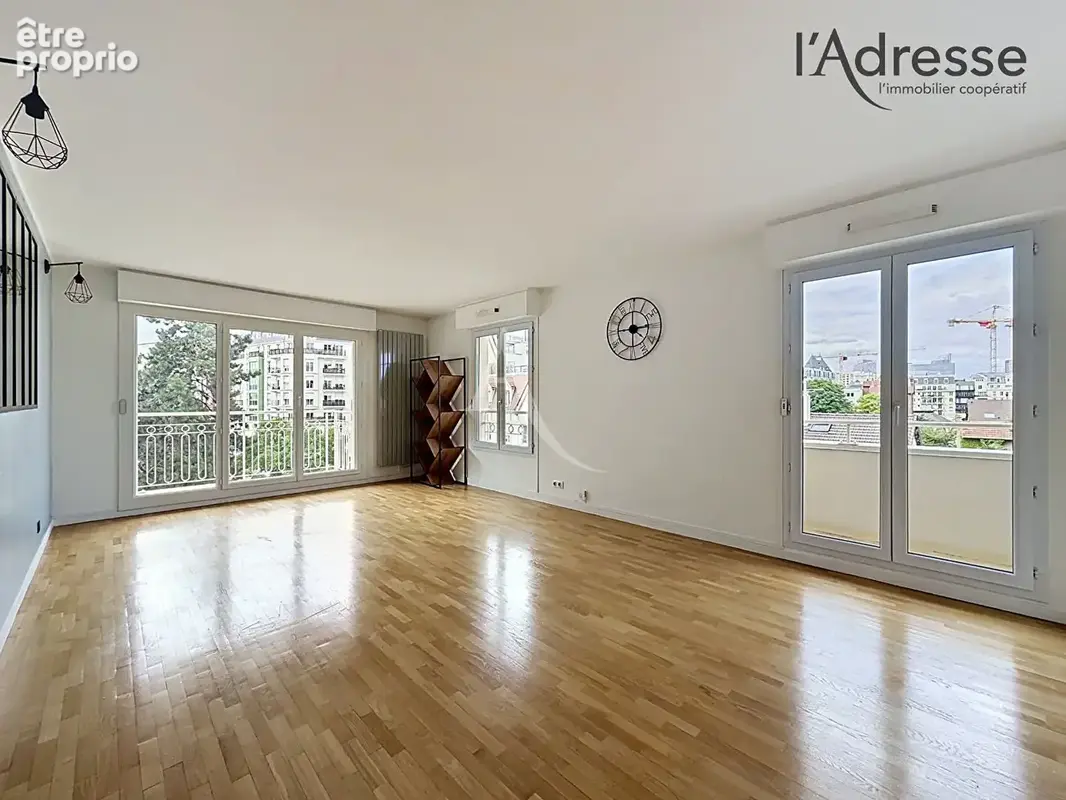 SURESNES limite Puteaux - Appartement 5 pièces 101m², cave et parking - photo 3