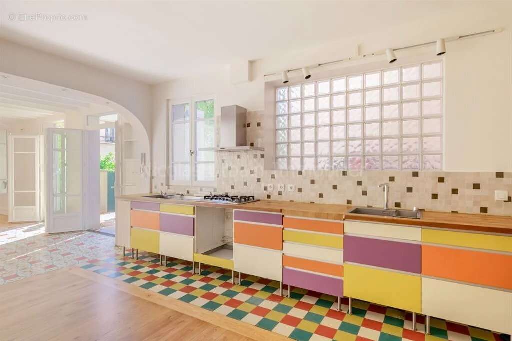 Maison à ASNIERES-SUR-SEINE