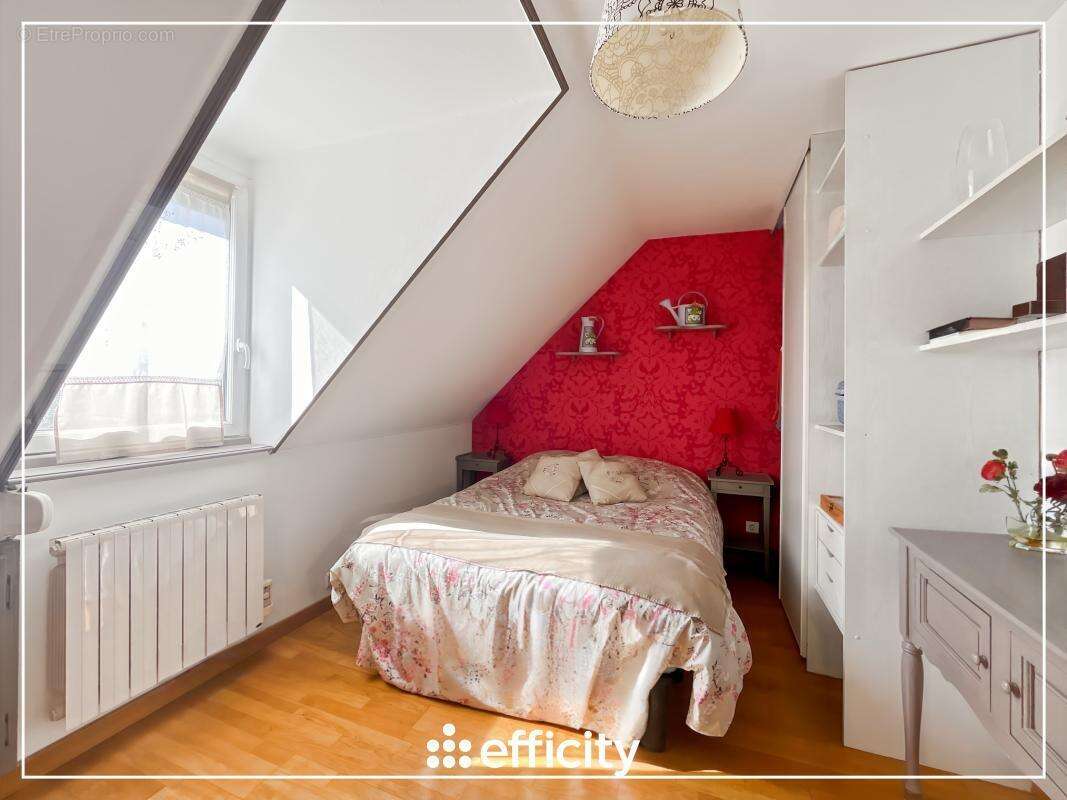 Maison à BRIE-COMTE-ROBERT