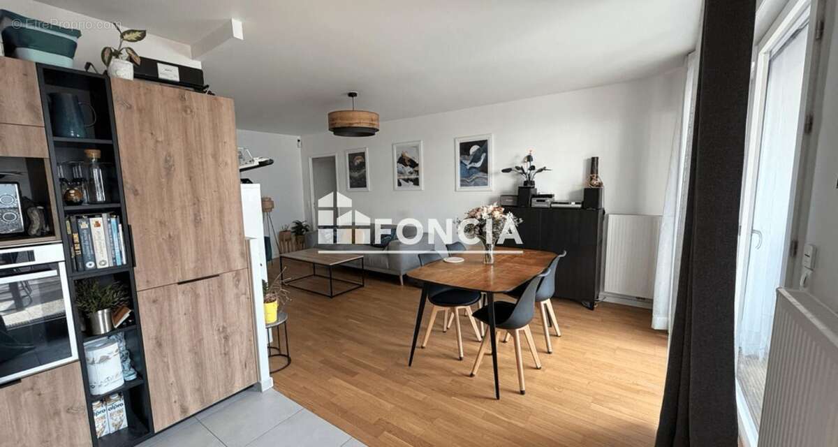 Appartement à AUBERVILLIERS
