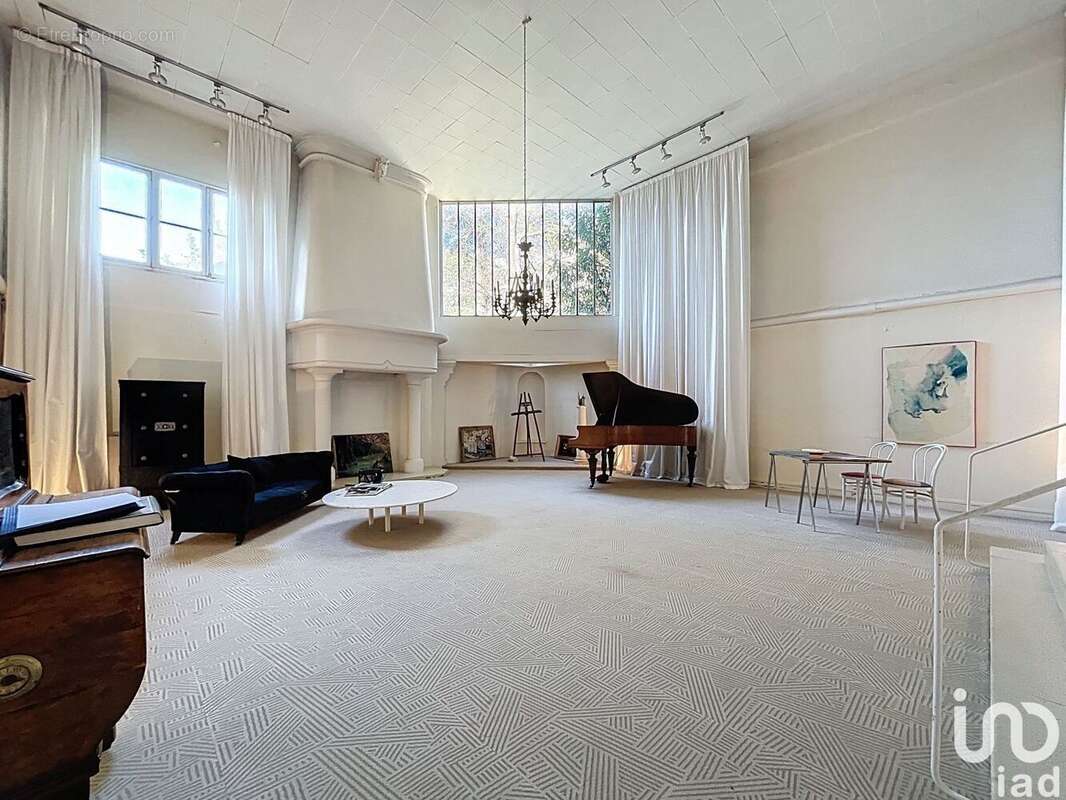 Photo 4 - Commerce à NEUILLY-SUR-SEINE