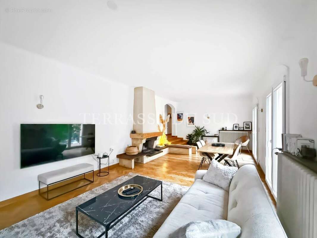 Maison à BOUC-BEL-AIR