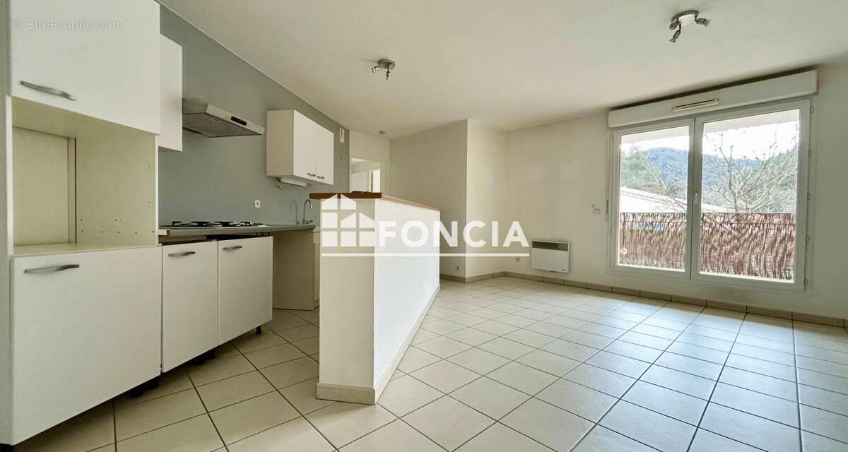 Appartement à PERTUIS