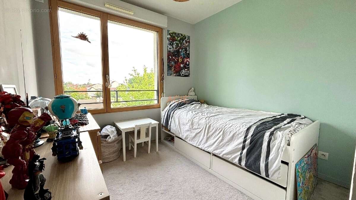 Appartement à LOUVRES