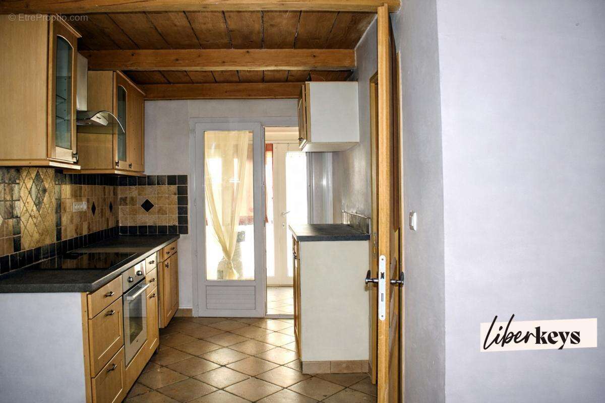 A Rians authentique maison de village Type 4 entièrement rénovée - photo 2