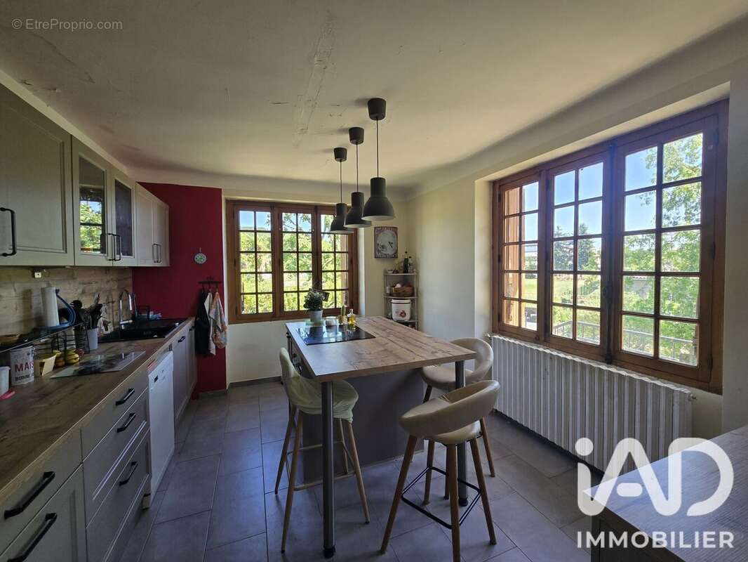 Maison 132 m² à Prayssac  - photo 6
