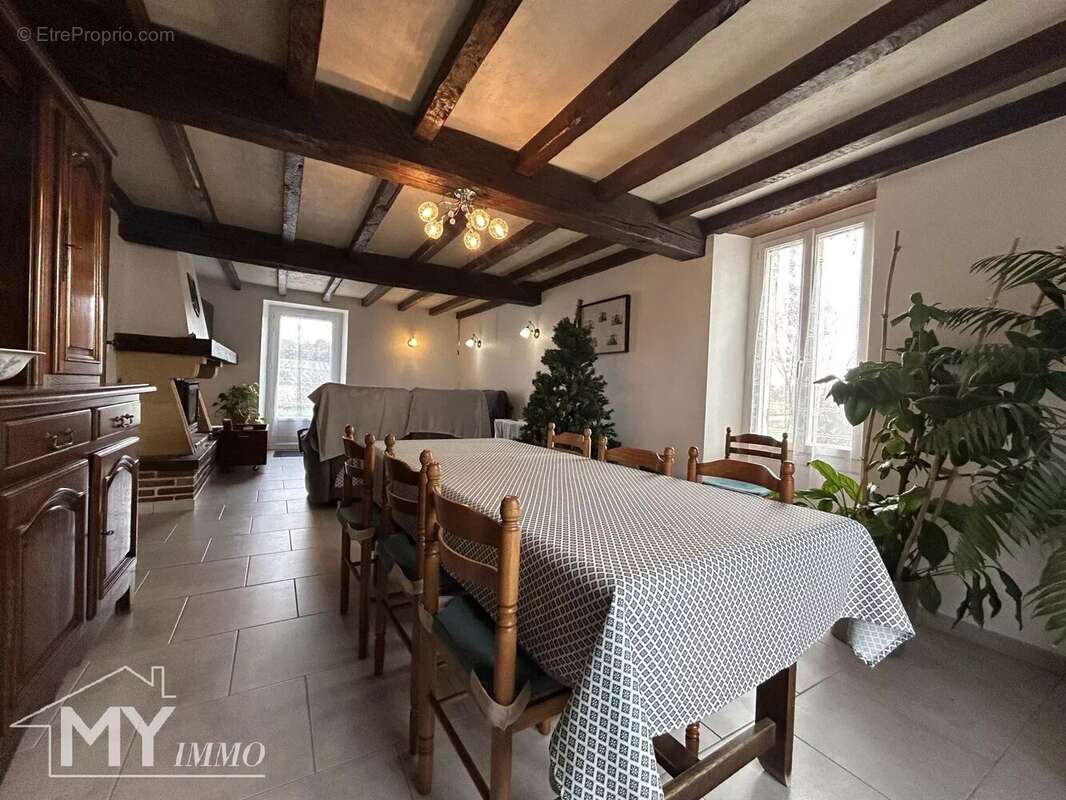 Maison à MONESTIER