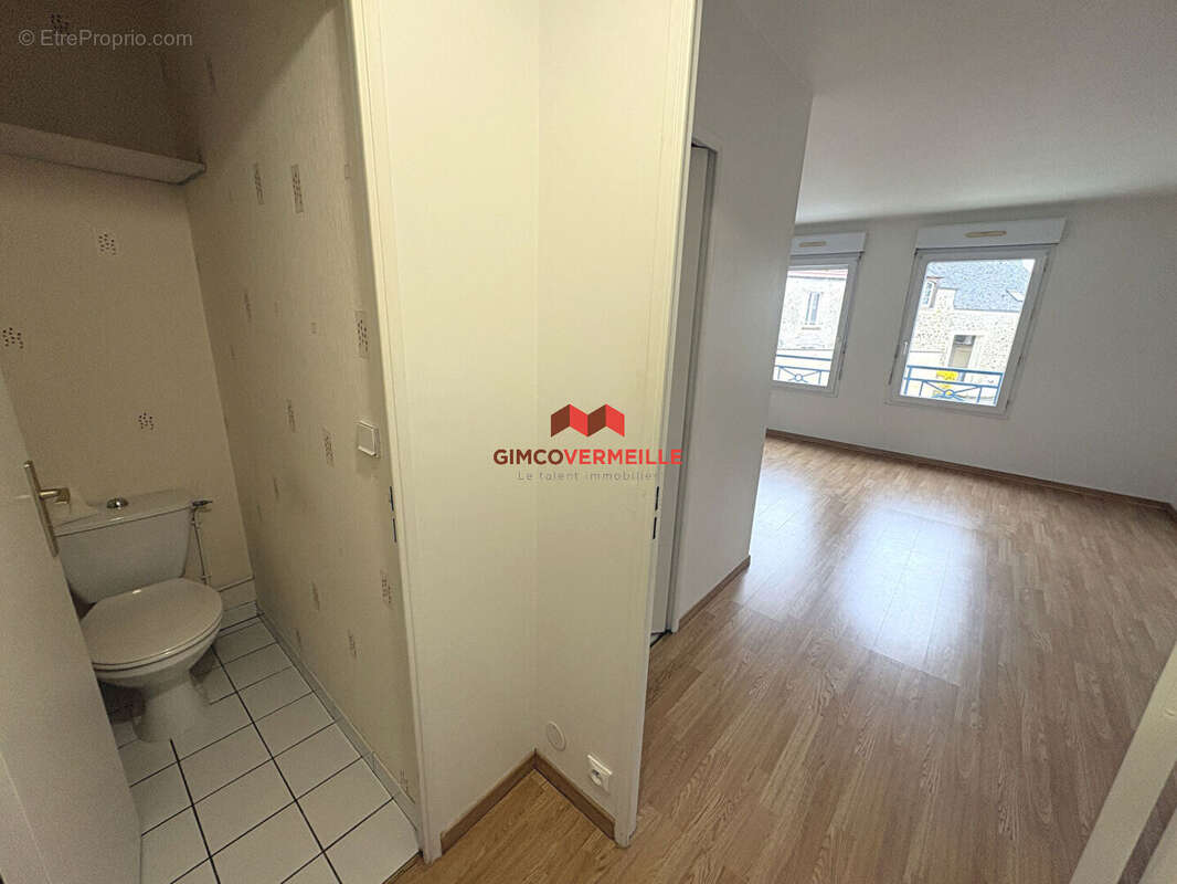 Appartement à VOISINS-LE-BRETONNEUX