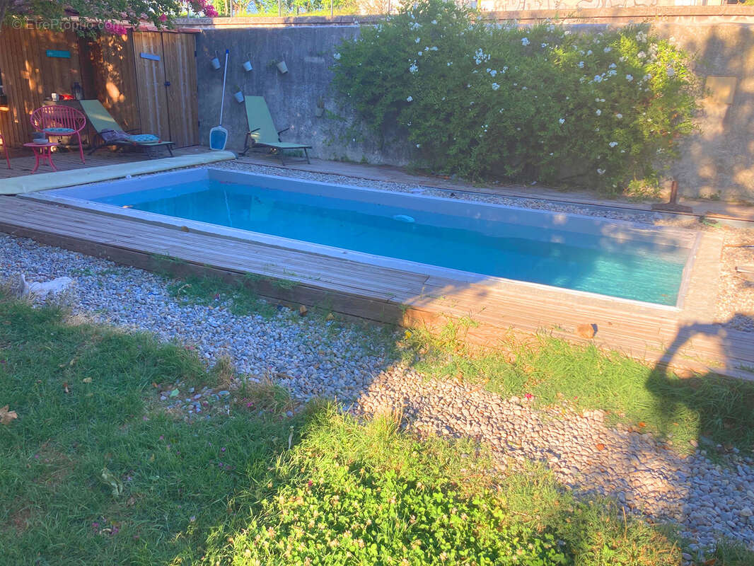 Maison à MONTELIMAR