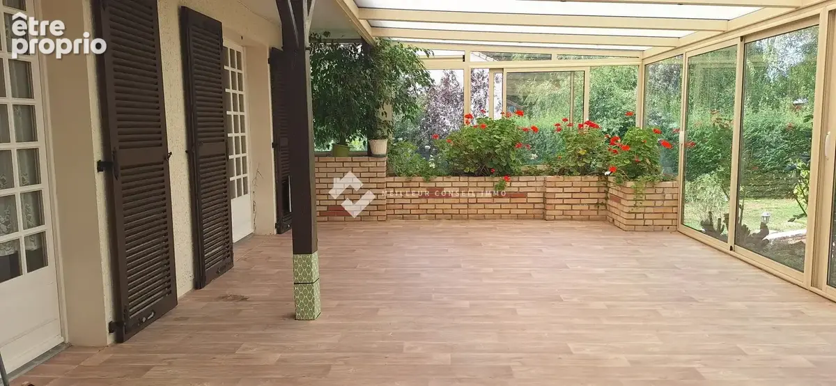 Maison 9 pièces 214 m² à vendre à Vouneuil-Sous-Biard (86580) - photo 4