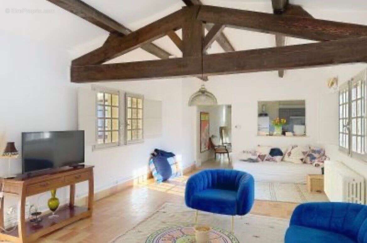 Appartement à UZES