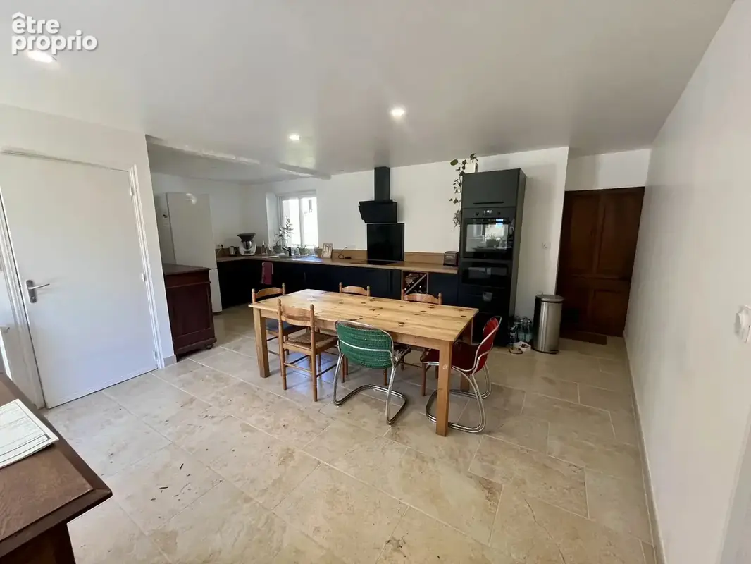 Belle maison de caractère rénovée, 4 chambres, dépendances, 1,7ha de terrain - photo 4