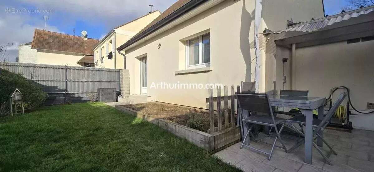 Maison à SUCY-EN-BRIE