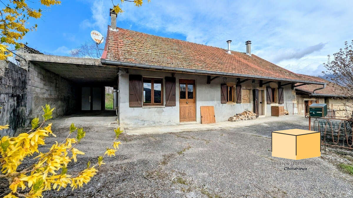 Maison à LOISIEUX