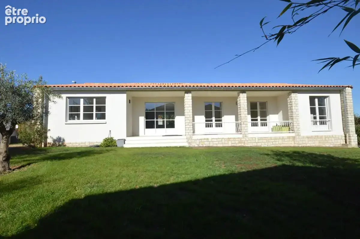 Maison à SAINTE-SOULLE