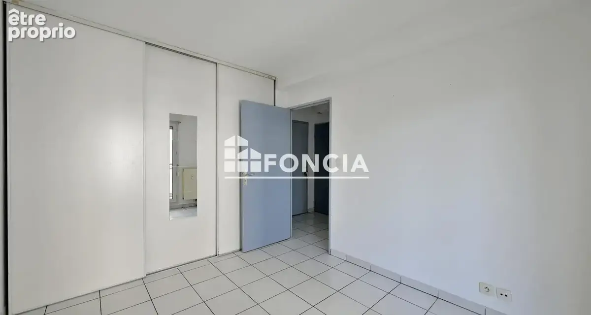 F2 de 39 m2 avec terrasse - Proche Centre - photo 5