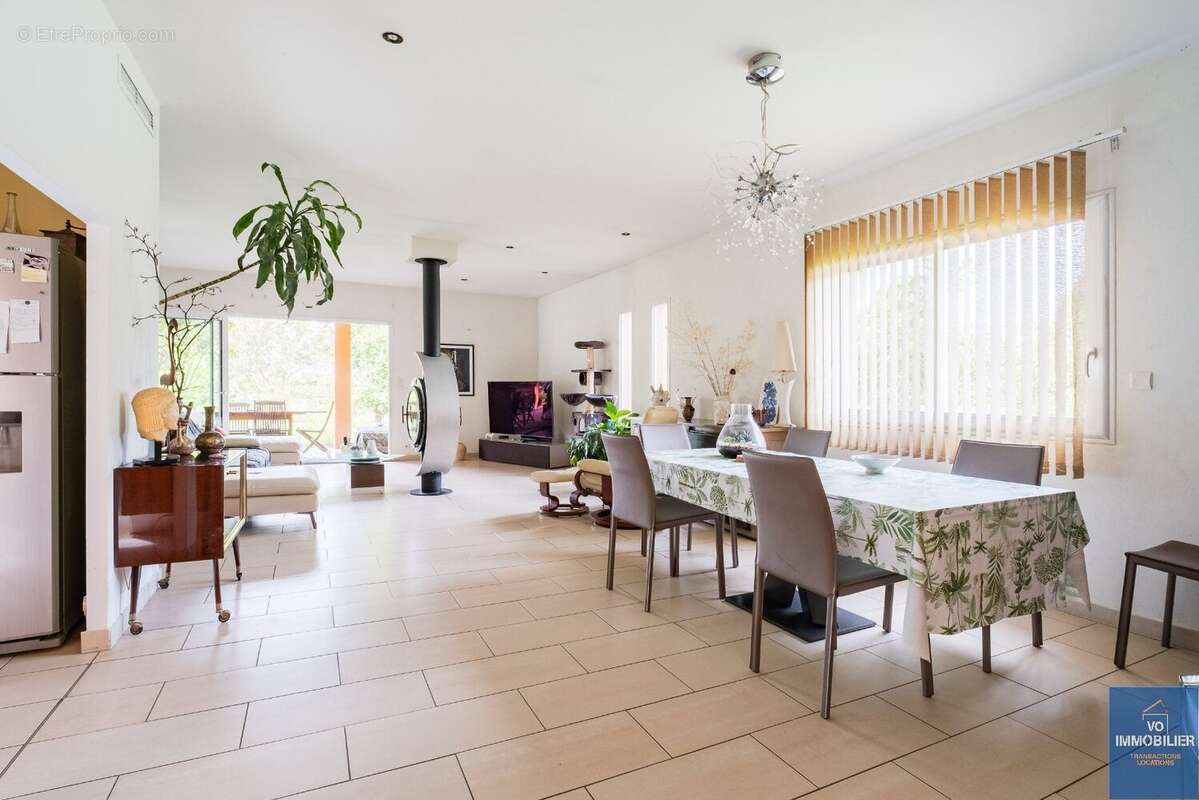 Maison à CLERMONT-LE-FORT