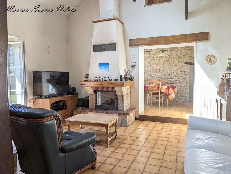 Maison à CHAUMES-EN-BRIE