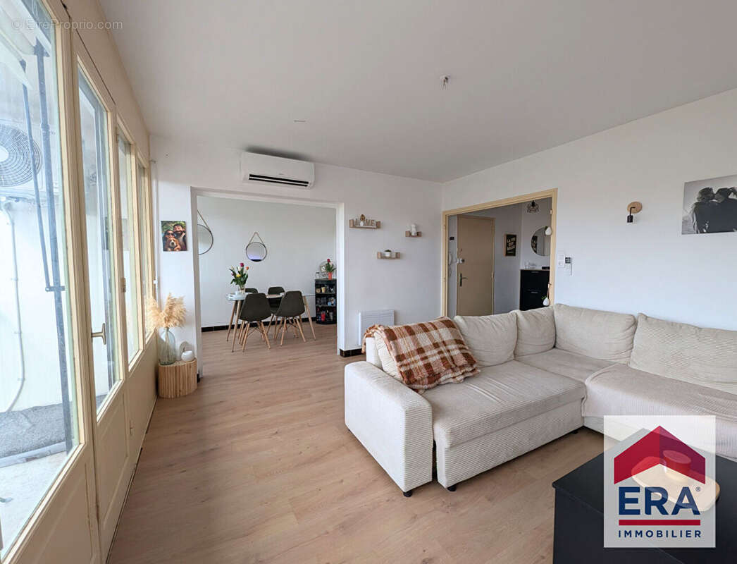 Appartement à BOURG-SAINT-ANDEOL