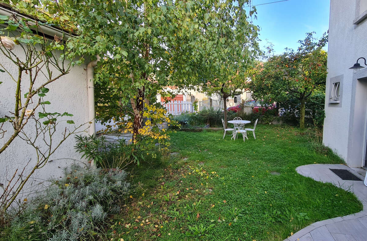 Maison à BURES-SUR-YVETTE