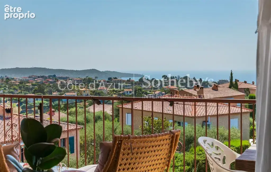 Exclusivité, appartement de prestige au dernier étage à Nice Fabron avec terrasse de 70 m² et vue mer panoramique - photo 5