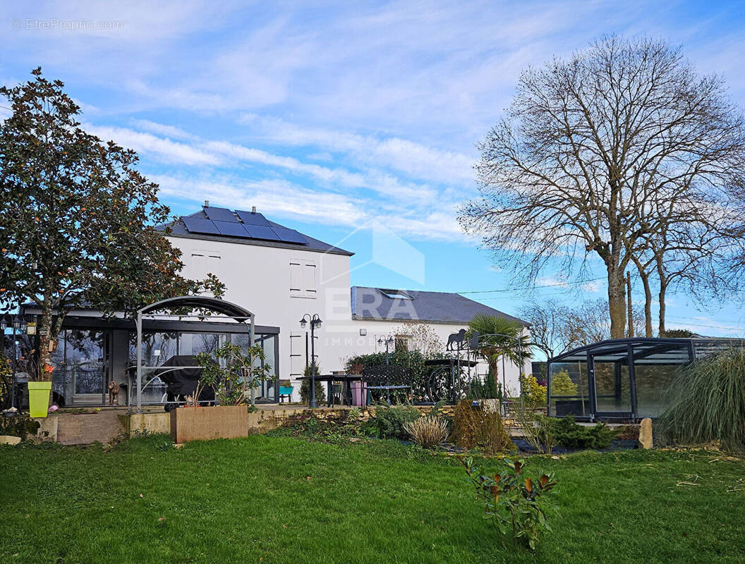 Maison à EMANCE