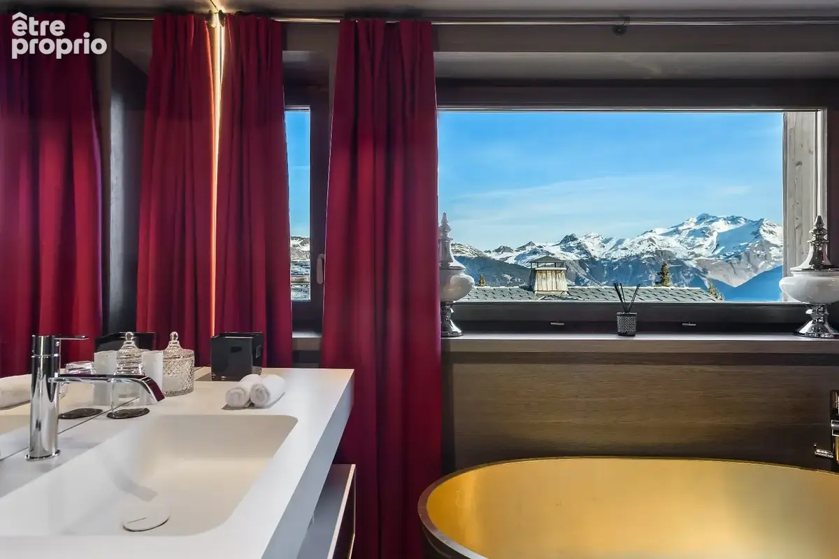 COURCHEVEL 1850  Chalet avec prestations haut de gamme - photo 8