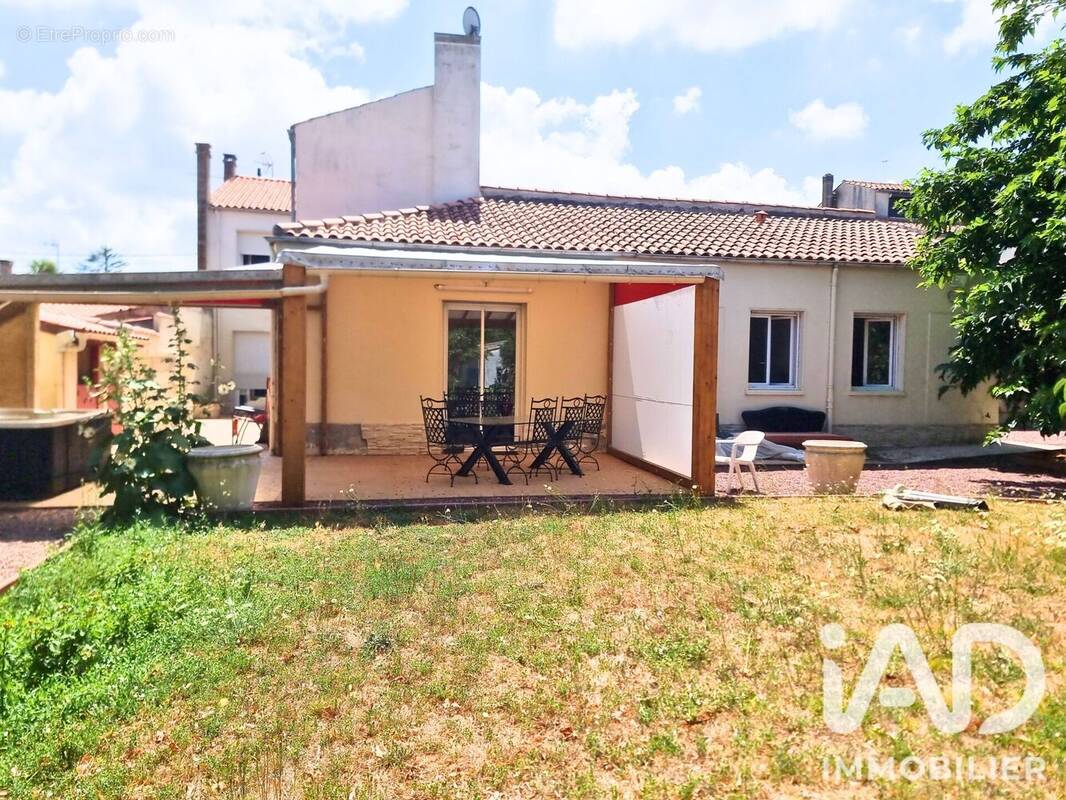 Photo 1 - Maison à ROCHEFORT